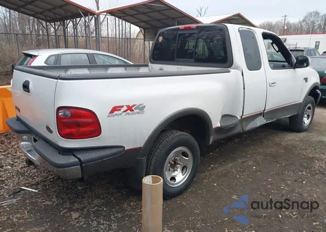 2003 Ford F-150 Lariat/Xl/Xlt z USA, uszkodzony, nr VIN 1FTRX08L33KD11111